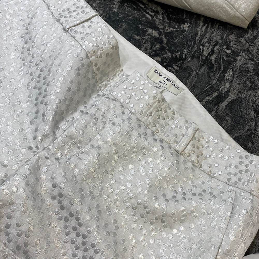 EUC Banana Republic Metallic dressy shorts